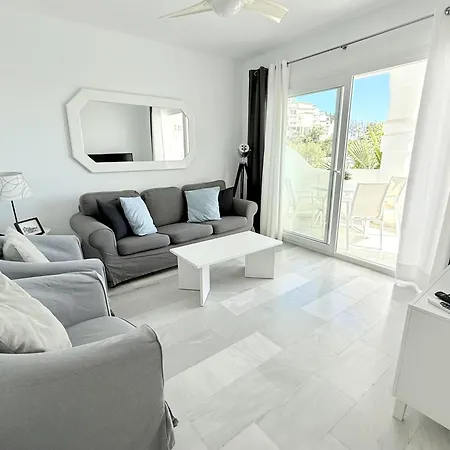 Sr La Cartuja Calahonda 2 Bdr With Sea View